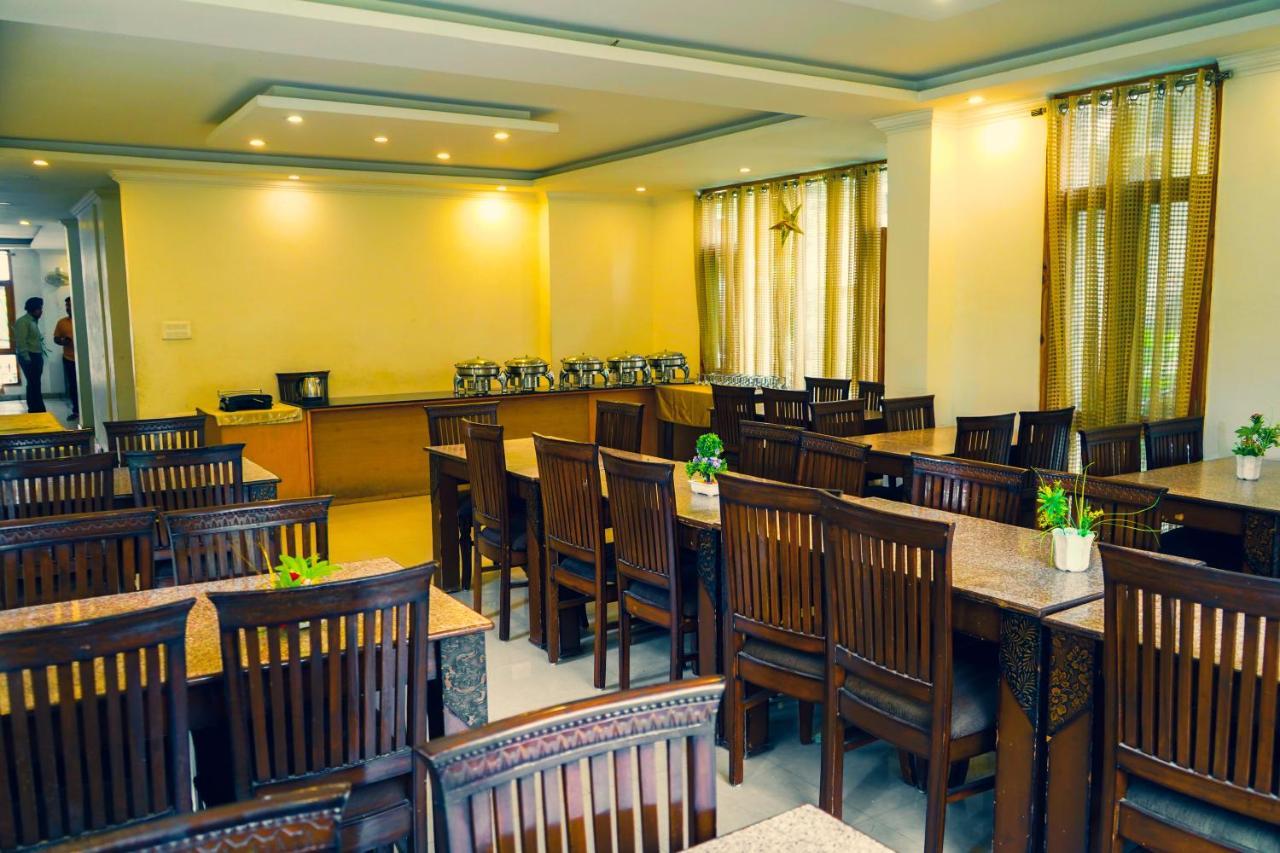 Hotel Akash Regency Manali  Exterior photo